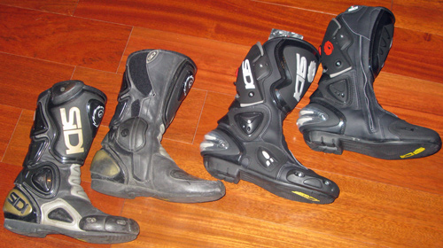 comparison photograph of my Sidi Vertebra and Sidi Vertigo Rain boots